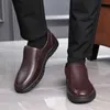 Chaussures habillées en cuir authentique Chaussures décontractées Brands de luxe Locs pour hommes Moccasins Slip respirant sur les chaussures de conduite Zapatillas de Hombre R230227