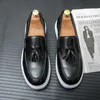 Klänningskor Herrloafers Casual Shoes Lazy One Stirrup Men Driving Walking Shoes Bekväma mäns tofflor Oxford Shoes R230227