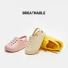 Sandals Utune Parentschildren Летние сандалии мягкие ребра, детские пляжные обувь для мальчиков и тапочек для мальчиков и девочек.