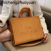 designer women tote Bag2023 new embroidered versatile large capacity bag shoulder commuter messenger fashion bag236e