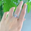 Klusterringar 925 Sterling Silver Marquise Cut Sona Simulation Diamond Fashion Engagement Wedding Ring for Women