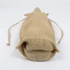 보석 파우치 6.3 "x12.6"천연 황마 와인 병 커버 Hessian Linen Drawstring Pouch 선물 가방 크리스마스 결혼식 호의 가방