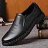 Klänningskor Nylig mäns kvalitet äkta läderskor mjuk affär casual svart man klänning ko läder skor 3844 R230227