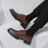 Zapatos de vestir Zapatos de cuero informales para hombre, zapatos brogue clásicos de moda, zapatos Oxford de lujo con fondo grueso, zapatos formales de boda negros para hombre R230227