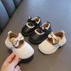 First Walkers Baby Prewalker Shoes Spring Autumn 0-2Y Kids Girls Leather Shoes with Bow Pearls Beading Princess Cute Soft Children Flats 230227