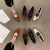 Chaussures plates pour femmes, sandales d'été, nouvelle tendance, tête ronde, chaussures décontractées peu profondes, chaussures de marche de styliste pour dames, 2023