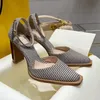 Sandales de nouveauté pour femmes chaussures habillées Designer de mode tissu imprimé en cuir verni chaussure à talons hauts F creux couverture talon Rome sandale 35-42