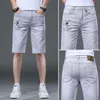 Herr jeans designer vita beskurna jeans mäns sommar tunn tryck het diamant mode trend smal elastisk rak denim shorts u5xw