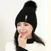 Beanies Beanie/Skull Caps Largeswan Personlighet Hattar för kvinnor Winter Hat Cap Girl Pom Poms Skullies Sticked Thick Woman Cap1 SCOT22