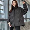 Damesjacks Designer Dames Down Jacket Winter Parkas PD Triangle Borduured Cardigan Trench Coat Light Women Coats O6YF