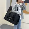 Duffel Bags Женщины мужчина спортивные тренажеры Сумки путешествуют сухие мокровые мешки с большими пучками на плечах