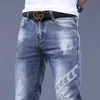 Herren Jeans Designer Stretch Sommer dünner Stil Frühling und neue bedruckte Hose Slim Fit kleine Füße