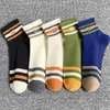 Chaussettes pour hommes Chaussettes en coton pour hommes Short Funny Autumn Male Sock Low Tube Chaussettes respirantes Printemps Cadeau Stripe Cheville Chaussettes Homme Cyclisme Sports Z0227