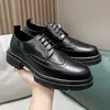 Dress Shoes 2023 Brogue chaussures formelles hommes robe en cuir chaussures mode hommes chaussures plates véritable rétro bout pointu Oxford chaussures pour homme Zapatos R230227