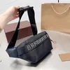 メンズファッションウエストバッグLuxurys Letters Nylon Fannypacksブランドデザイナー男性用のカジュアルクロスボディバッグ