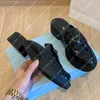 Designer tofflor för kvinnliga damer Luxury Sliders Fashion Leather Slipper Brand Outdoor Classic Black Sandals Sandaler