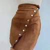 Rokken vallen winter vrouwen mode faux suède rok vaste kleur hoge taille kantelknop bloemblaad rand met een enkele borsten gewikkelde heup mini