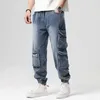 メンズジーンズプラスサイズM6xlファッションメンジーンズカーゴパンツマルチポケット戦術ジャンストリートウェアヒップホップカジュアル男性デニムズボンZ0225