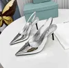 Zapatos de vestir de diseñador Mujer Tacones altos Sandalias de correa de tobillo de charol Punta estrecha Zapatos de diamantes de imitación Zapatos de lujo de plata dorada sin cordones