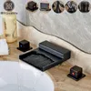 Badrumsvaskar kranar däck monterat svart brett vattenfall pip badkar kran dubbel handtag bassäng och kall mixer kranar