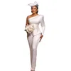 2023 Een schouderbruid bruid jurk broek pak ivory slank fit moderne outfit formele receptie slijtage voor vrouwen parels kralen bruidsjurken