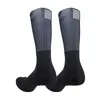 Men's Socks New Cycling Socks Summer Cool Breathable Nonslip Sile Pro Competition Aero Sports Bike Running Socks Calcetines Ciclismo Z0227