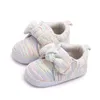 Pierwsze piechurki niemowlęcia samotne buty Bowknot First Walkers Buty Toddler Miękki dno oddychający Bowknot Cute Princess Buty Buty Casual Sneakers 230227