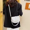 أكياس مسائية سرج PU الجلود حقائب اليد مصممة السيدات كتف حقيبة رسول أنثى Crossbody للنساء