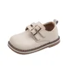 Pierwsze spacerowe Spring Baby Buty oddychające skórzane dziewczyny Princess Buty Sofe Sole Infant First Walkers moda dziecięca buty dla dzieci EU15-25 230227