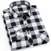 Camicie casual da uomo Autunno Camicia a quadri in flanella da uomo casual elegante Camicia a maniche lunghe da uomo d'affari da uomo di marca Abiti di alta qualità 230227