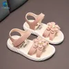 Sandalen meisjes sandalen bloemen zoete stamzonde zachte kinderen strandschoenen kinderen zomer bloemen sandalen prinses mode schattig miaoyoutong z0225