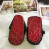 Pierwsze spacerowicze Red Love Moccasin Błyszczące ręcznie robane ręcznie robane nosorożce, a Baptism Girl Buty Buty dla niemowląt Pierwsze spacerowicze Sapatos Toddle Sneaker 230227