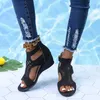 Sandaler 2022 Nya kvinnors sandaler mode kilar skor för kvinnor ihåliga ut högklackade sko blå sommar kvinnor sandaler plus storlek 43 z0224