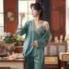 Kvinnors sömnkläder Kvinnor Pyjama Ställer in Green Satin Lace 3 -stycken Nattkläder Pijama Pyjamas långärmad och byxor hemkläder