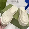 2023 Luxury Brand Designer Женская платформа перфорированные G Сандальные тапочки, сделанные из прозрачных материалов, модные сексуальные прекрасные солнечные пляжные обувь Eu35-4 C6BN#