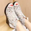 Sandalen Gktinoo 2023 Zomer Nieuwe vissen Mond Hollow Rhinestone Shoes Wedge Sandals Hoge Heel Sandalen Mode Elegante vrouwen Sandalen Z0224