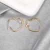 Серьги обруча Huitan Hip Hop Heart для девочки с симуляцией Pearl Simple Styly Women's Gensing Love Оптовые украшения