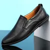 Klänningskor äkta läder män skor lyx varumärke avslappnad slip på formella loafers män mockasins italienska manliga körskor chaussure homme r230227