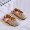 First Walkers 12-15.5cm merk babyleer schoenen Beige Bling Poolin Girls prinses jurk schoenen peuter zachte vlinder-knoop wandelaars 230227