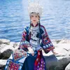 Sahne Giyim Hmong Elbise Kadın Işlemeli Miao Geleneksel Giyim Headdress Yaka Takı Performans Seyahat Pography