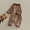 Jumpsuits 0-24m Born Kid Baby Boys Girls Clothers Romper Sweet Sweet Cotton Jumpsuit långärmad Fall Baby Outfit Accessories Costume 230228