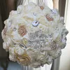 装飾的な花の花輪1PC/ロット紫色の結婚式のブーケ象牙サテンローズ人工ブローチ結婚ブライダルブライドメイドブーケ230227