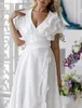 A-Line Mother of the Bride Dress 2023 Белые свадебные гостевые платья с высоким уровнем v Асимметричные шифоновые оборки расщепляются