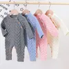 Combinaisons Bébé barboteuses vêtements tricotés hiver épais chaud né garçons filles combinaisons à manches longues enfant en bas âge tenues pour bébés enfants pulls 230228