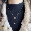 Colliers pendants Elegant Femmes Crystal Collier rectangulaire V Gold plaqué Square Zircon Party Party Bijoux Chain de chauffage