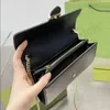 Tasarımcı Kadın Zincir Mini Crossbody Omuz Çantası Lüks Tasarımcılar Çanta İtalya Marka Moda Flap Hakiki Deri Messenger Çanta Bayan Debriyaj Çanta