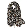 Sciarpe Marca 2023 Design Leopard Print Dot Cystic Viscosa Scialle Sciarpa Stampa Fazzoletto da collo di alta qualità Autunno Inverno Hijab musulmano