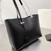 2023 Designers Luxurys Bags Handbag Women Casual Shopping Bag Totes Classical Female Deerskin Pattern Fabric Shoulder Tote