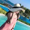 Chapéus largos da borda Mulheres Summer praia viagens de palha chapéu coreano litoral grande chapéu abantar solar férias de sol férias dobráveis ​​Moda dobrável Big Cool Hat G230227