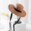 Szerokie brzegowe czapki ręcznie robione czapki słoneczne dla kobiet czarna wstążka koronka w górę dużej grzbietowej słomy kapelusz na zewnątrz plażowe czapki letniskowe Chapeu feminino g230227
